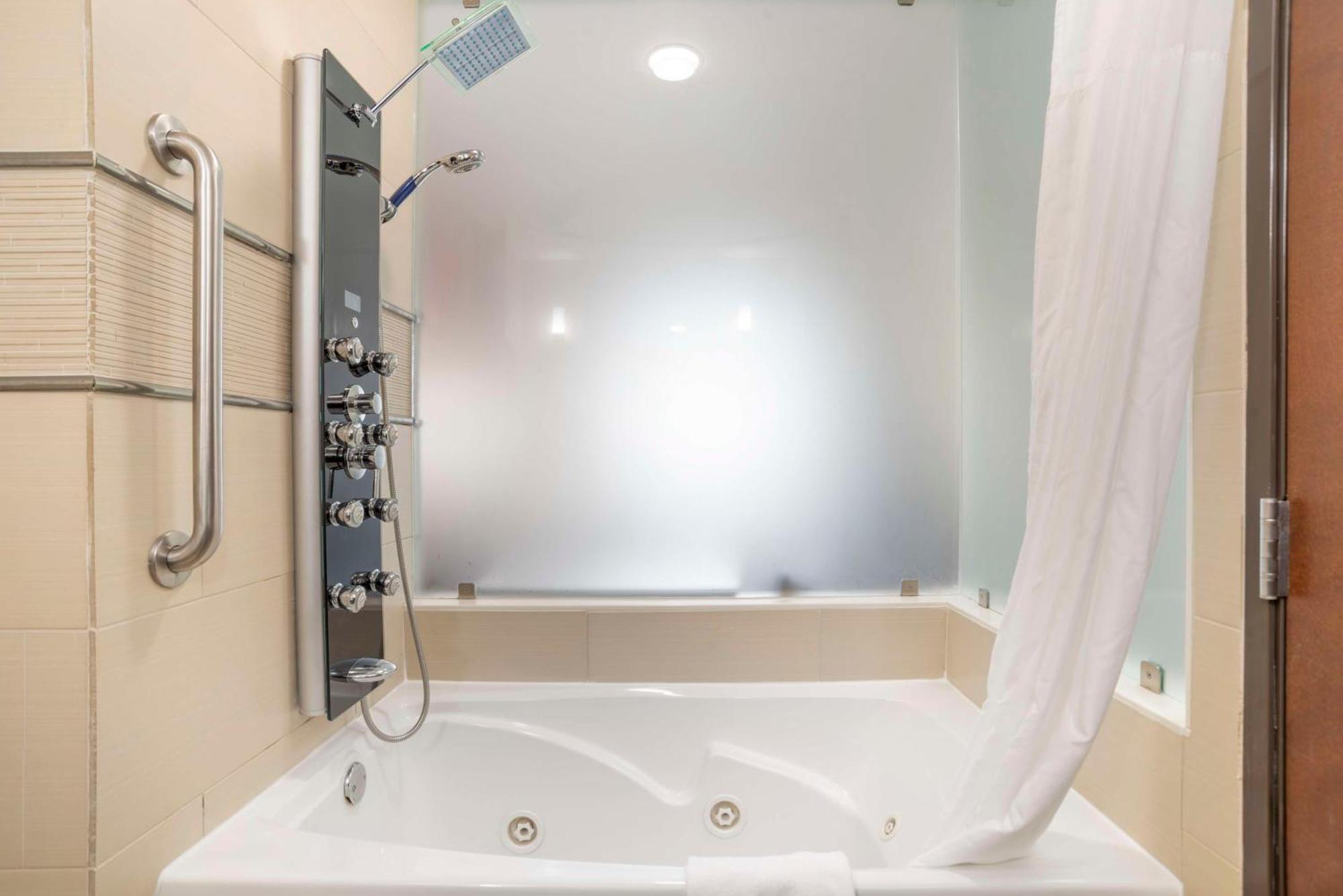 Best Western Plus Flowood Inn & Suites Zewnętrze zdjęcie